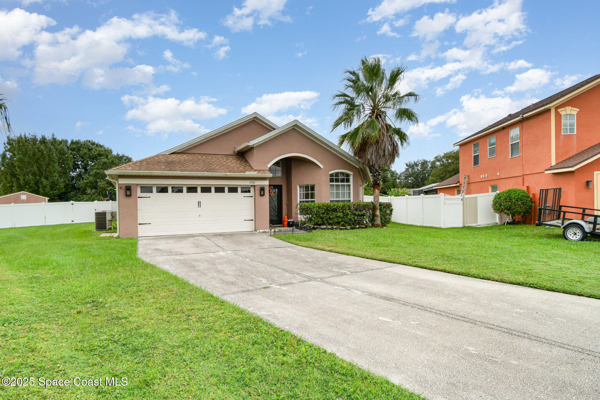 1350 Creekview Court St. Cloud, FL 34772 - Photo 10 of 31 001_ndp02490-edit_40
