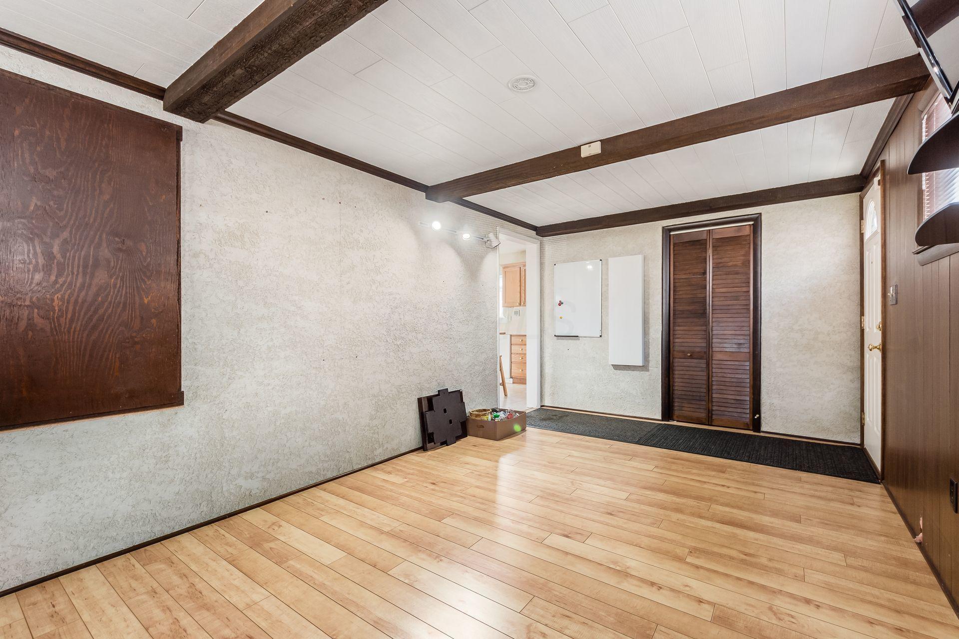 1083 Bernard Road Columbus, OH 43221 - Photo 22 of 46 Gallery Image 22