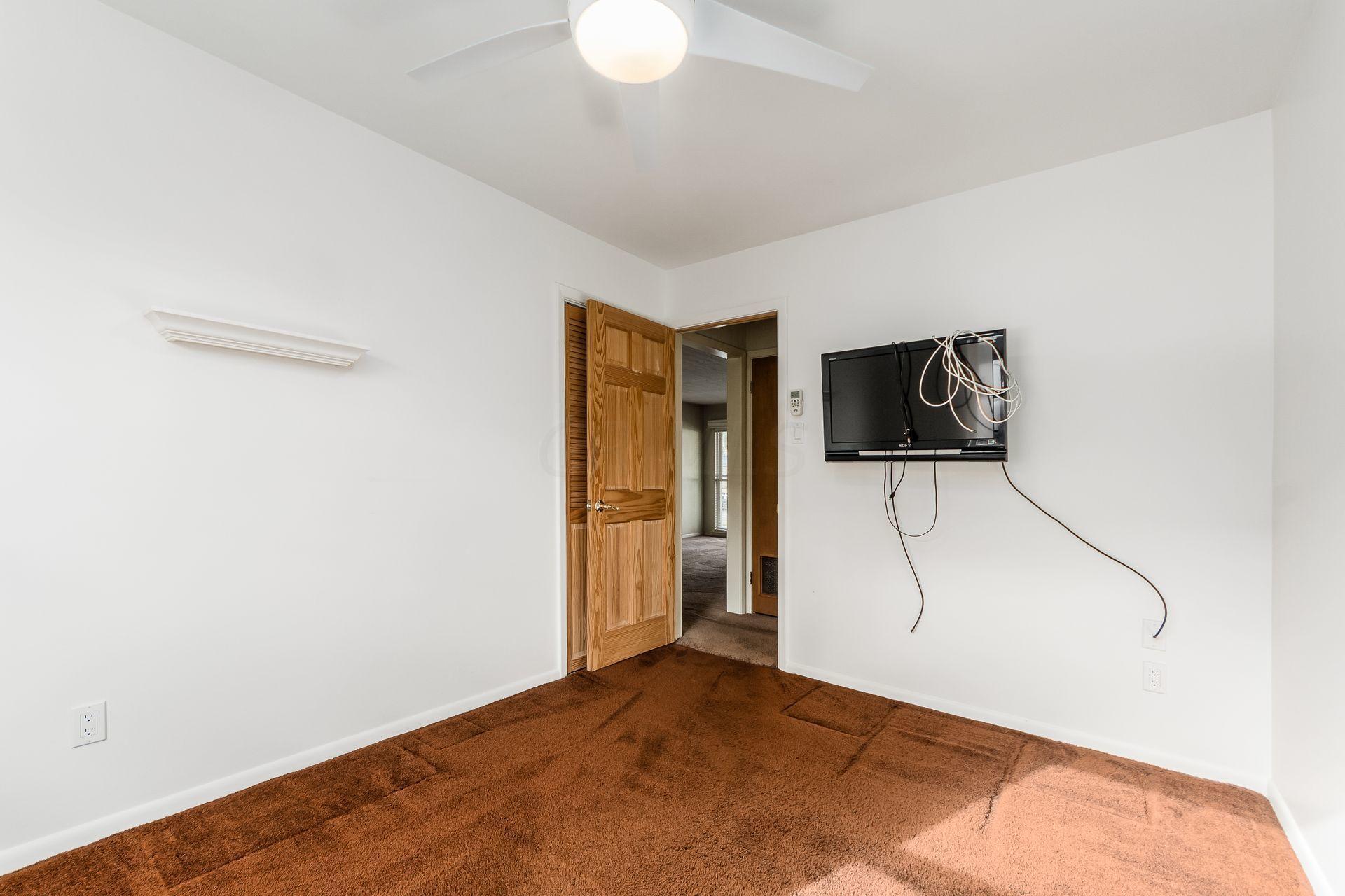 1083 Bernard Road Columbus, OH 43221 - Photo 24 of 46 Gallery Image 24