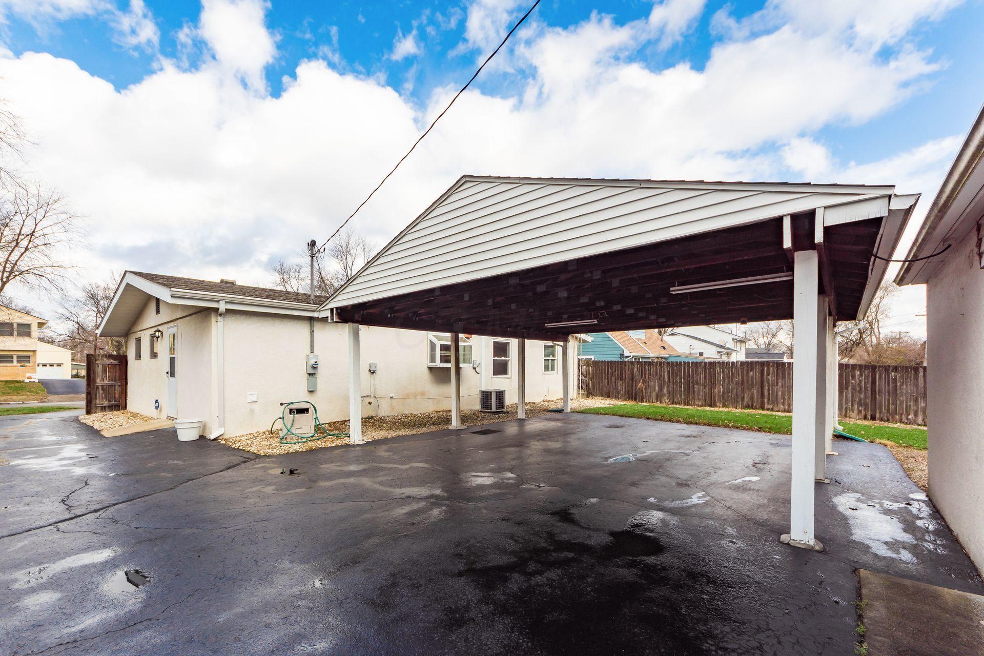 1083 Bernard Road Columbus, OH 43221 - Photo 36 of 46 Gallery Image 36
