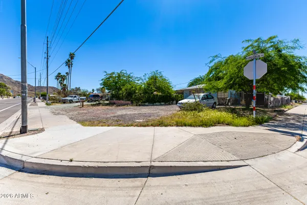 $445,990 | 1147 West Peoria Avenue, Phoenix, AZ 85029