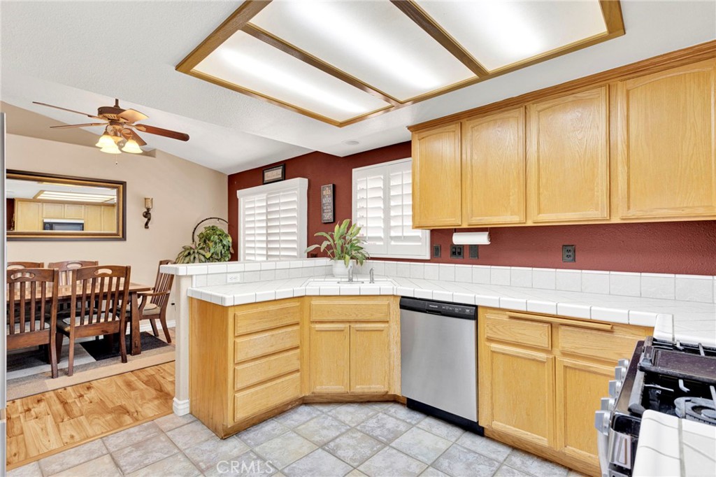 20083 Rimrock Road East Apple Valley, CA 92307 - Photo 10 of 41