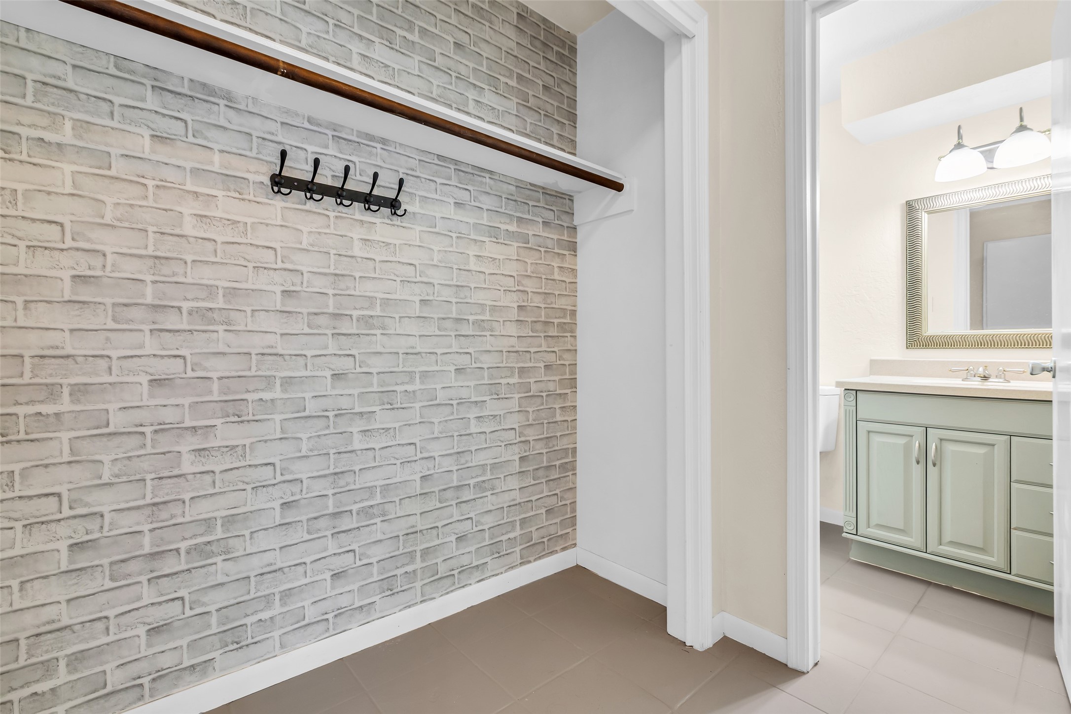 3302 Candlelon Drive Spring, TX 77388 - Photo 11 of 29 a view of wooden door