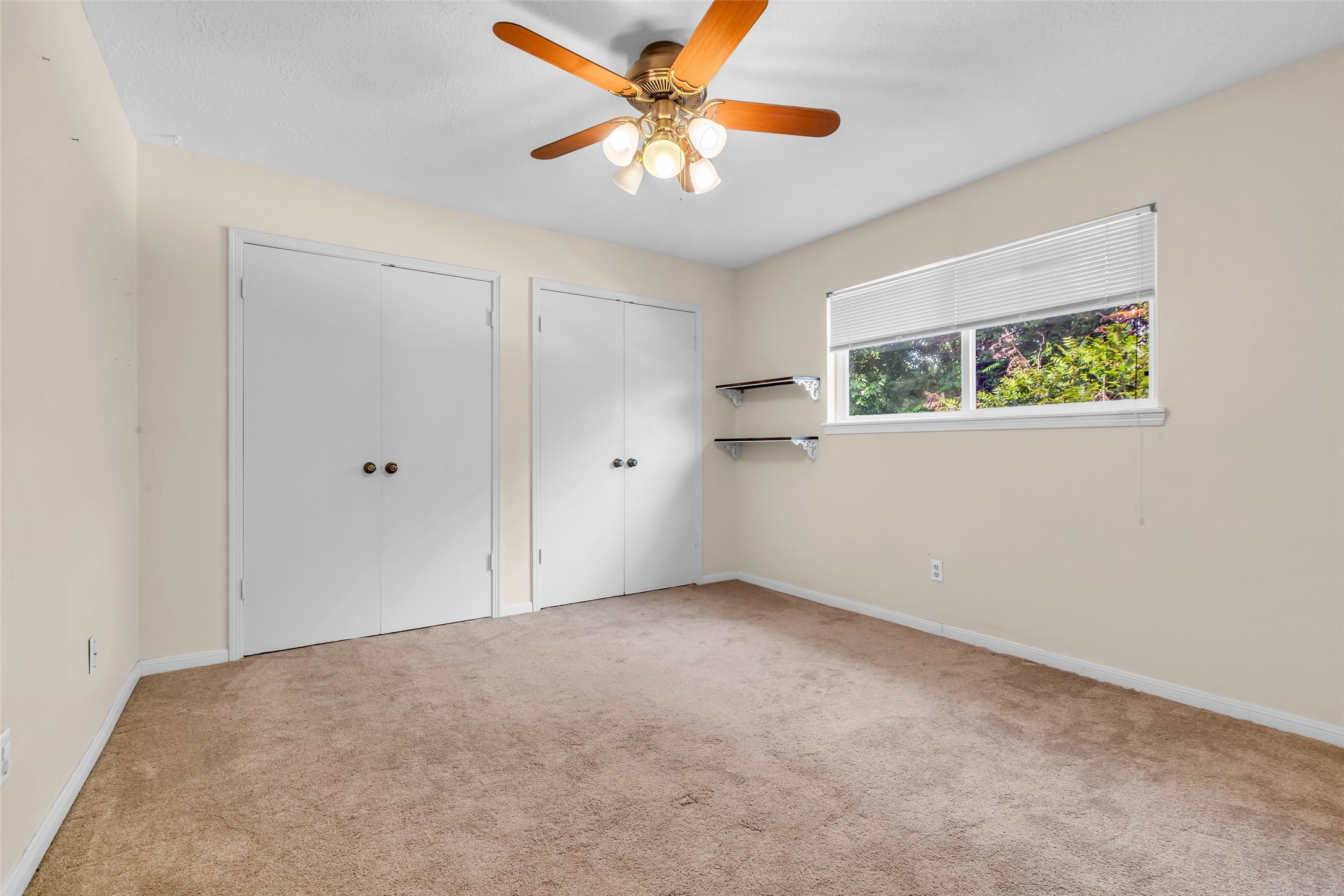 3302 Candlelon Drive Spring, TX 77388 - Photo 20 of 29 a view of an empty room with a fan