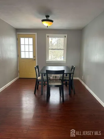 $2,100 | 36 Kate Lane, Metuchen, NJ 08840