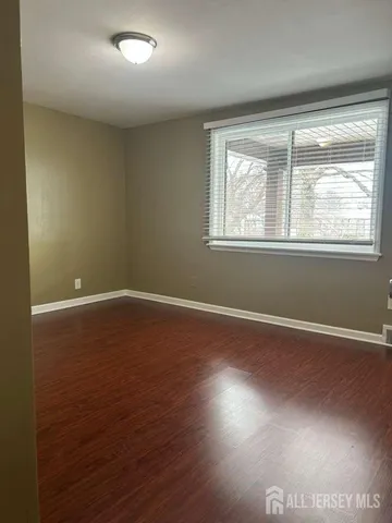 $2,100 | 36 Kate Lane, Metuchen, NJ 08840