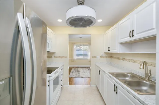 $1,700 | 1515 12th Court Southeast, Largo, FL 33771