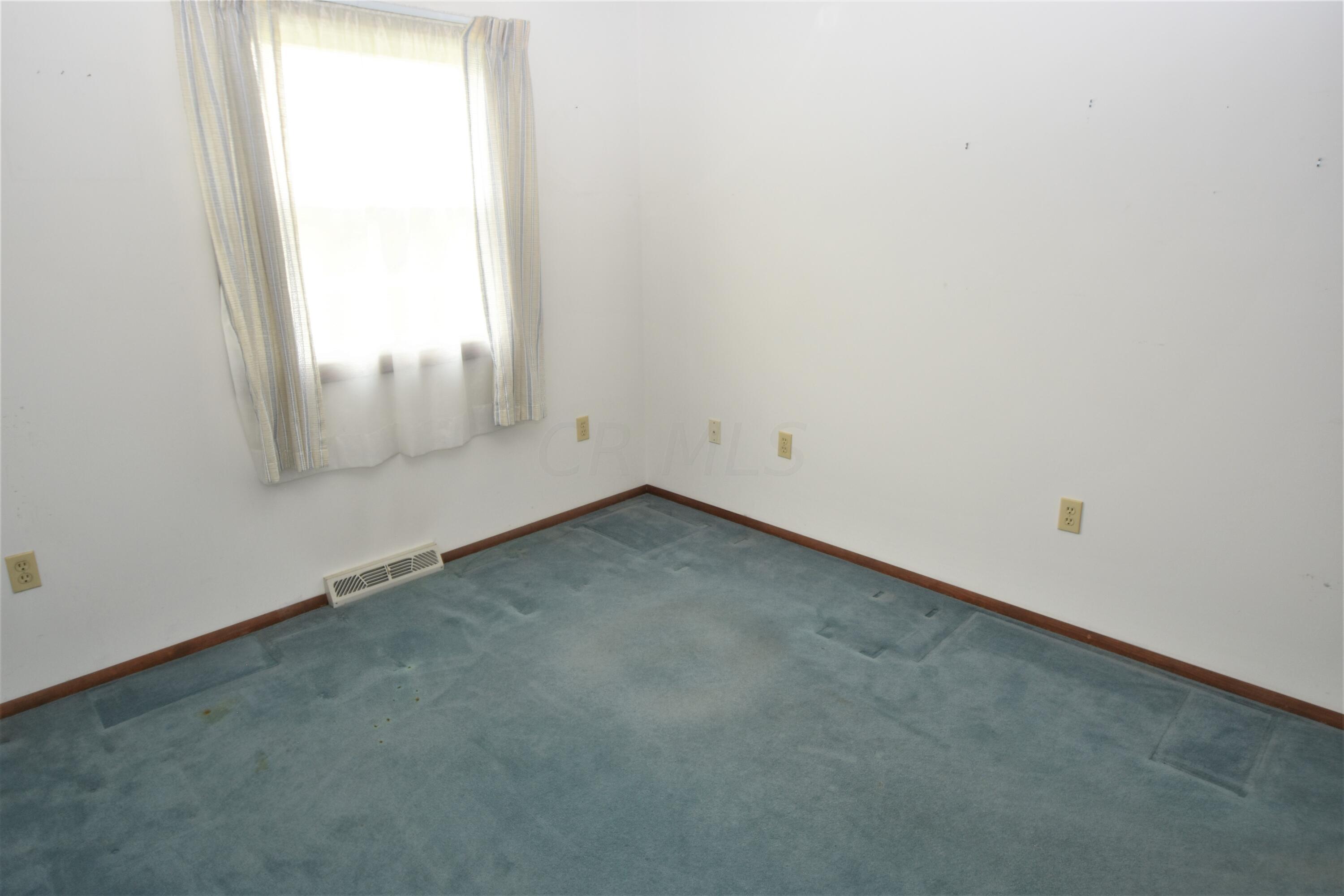 808 Cheshire Road Sunbury, OH 43074 - Photo 24 of 29 Bedroom 3