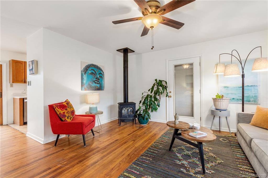 453 Beaverdam Road Asheville, NC 28804 - Photo 5 of 31 Gallery Image 5