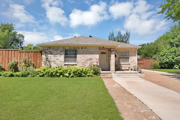 $420,000 | 409 Roberts Avenue, Irving, TX 75060