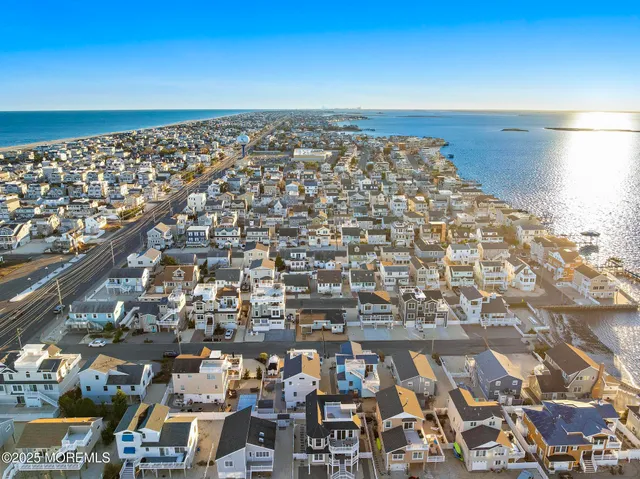 $1,249,000 | 20 East 87th Street, Beach Haven, NJ 08008