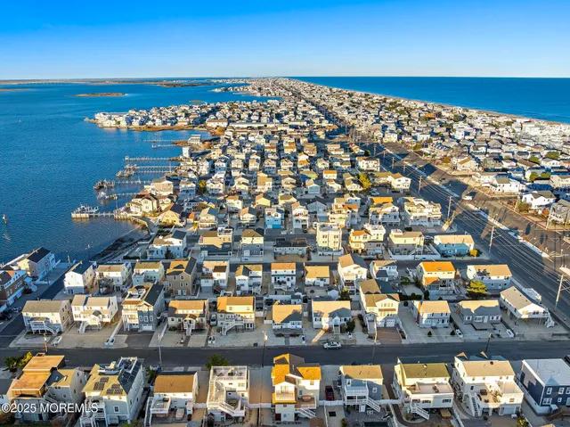 $1,249,000 | 20 East 87th Street, Beach Haven, NJ 08008