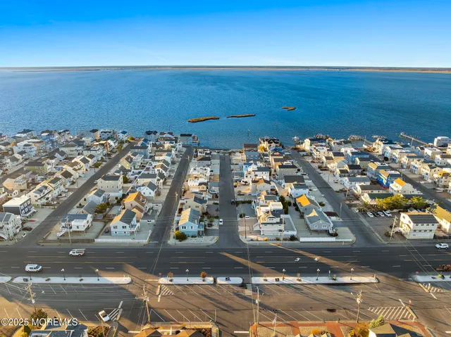 $1,249,000 | 20 East 87th Street, Beach Haven, NJ 08008