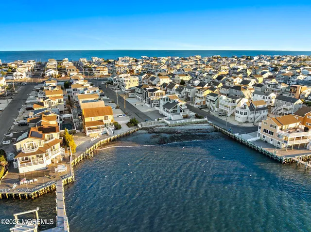 $1,249,000 | 20 East 87th Street, Beach Haven, NJ 08008