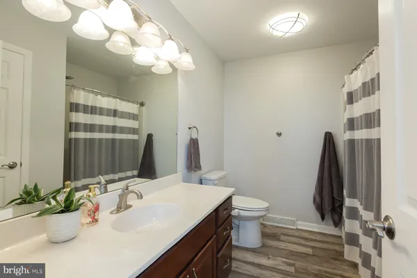 $495,000 | 2050 Cloverton Drive, Columbia, PA 17512