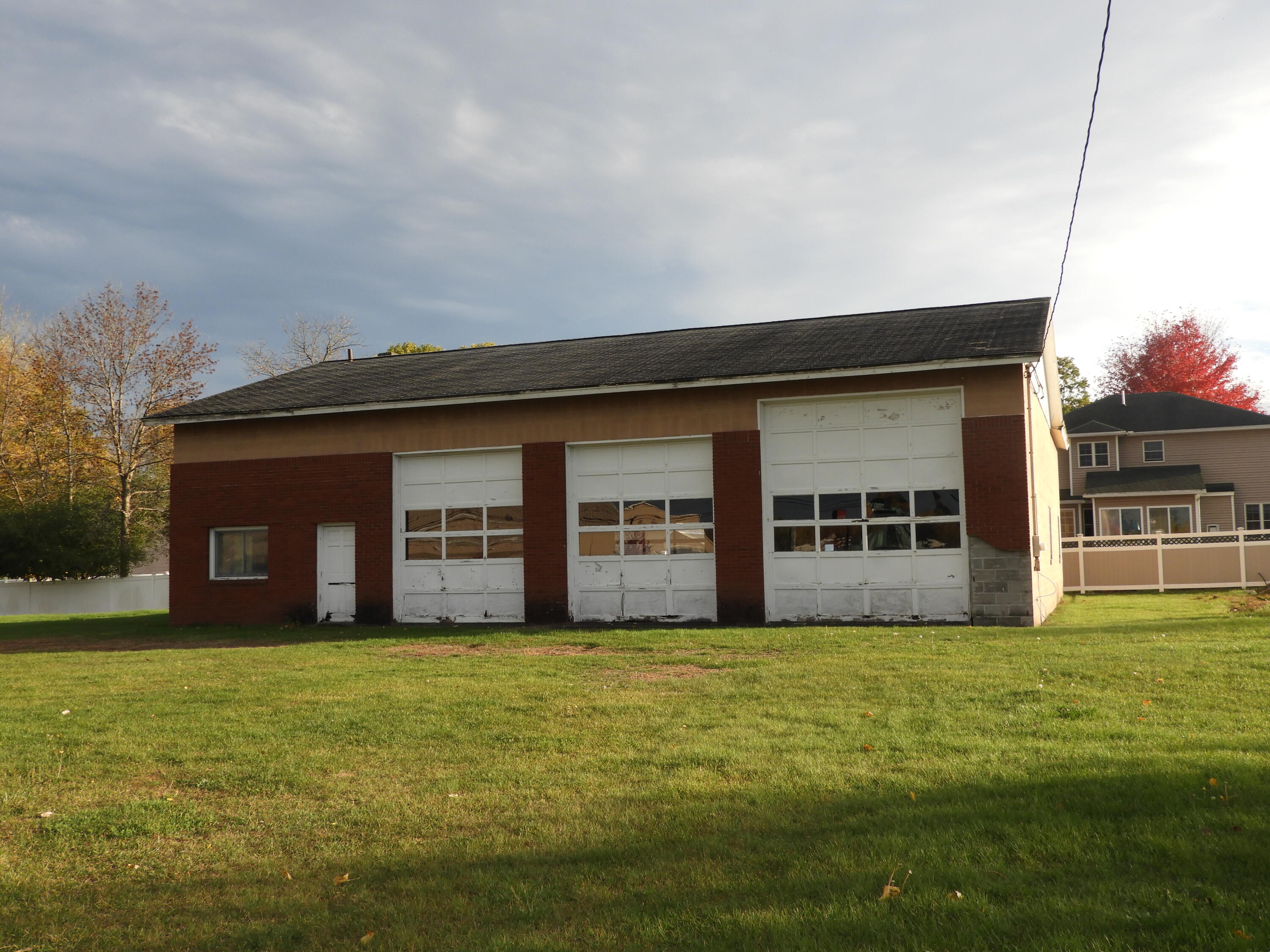 453 Tom Miller Road Plattsburgh, NY 12901 - Photo 5 of 35 DSCN3592
