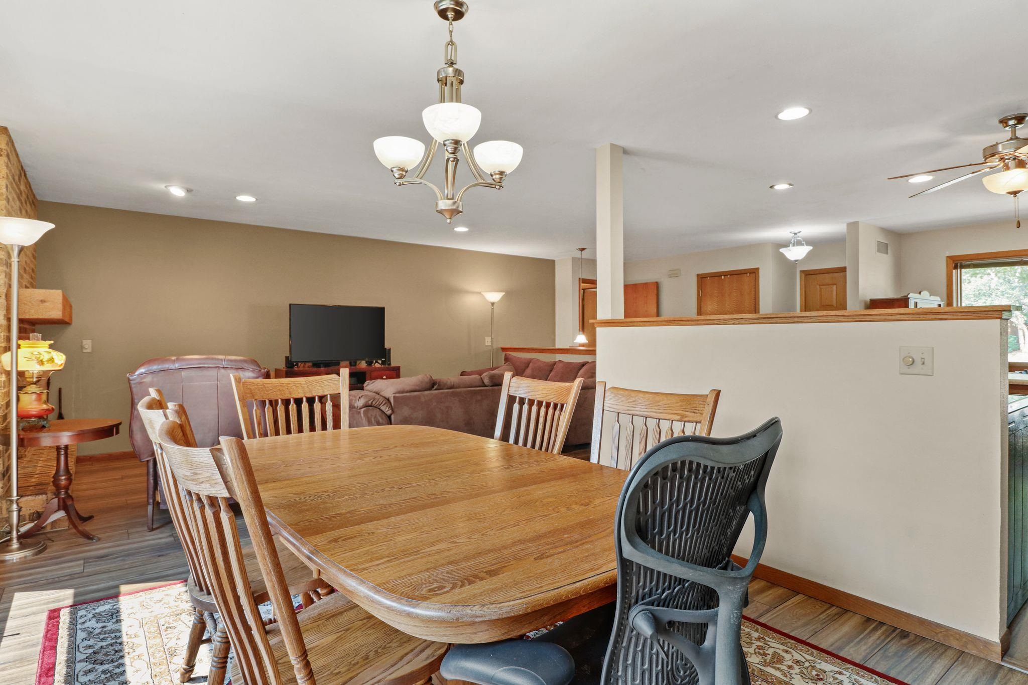 2601 Muir Field Road Madison, WI 53719 - Photo 18 of 34