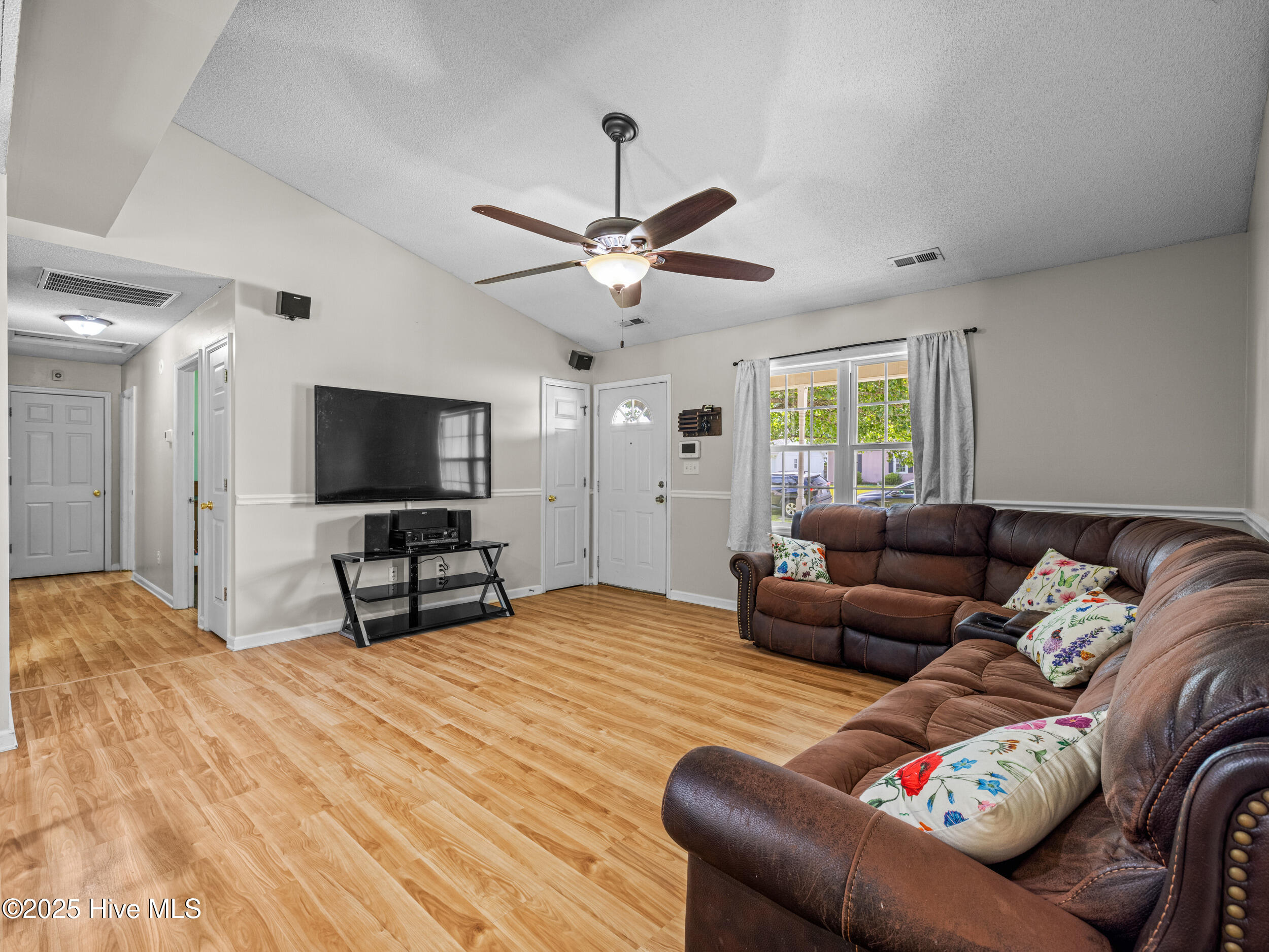 245 Parnell Road Hubert, NC 28539 - Photo 10 of 47 025a3552