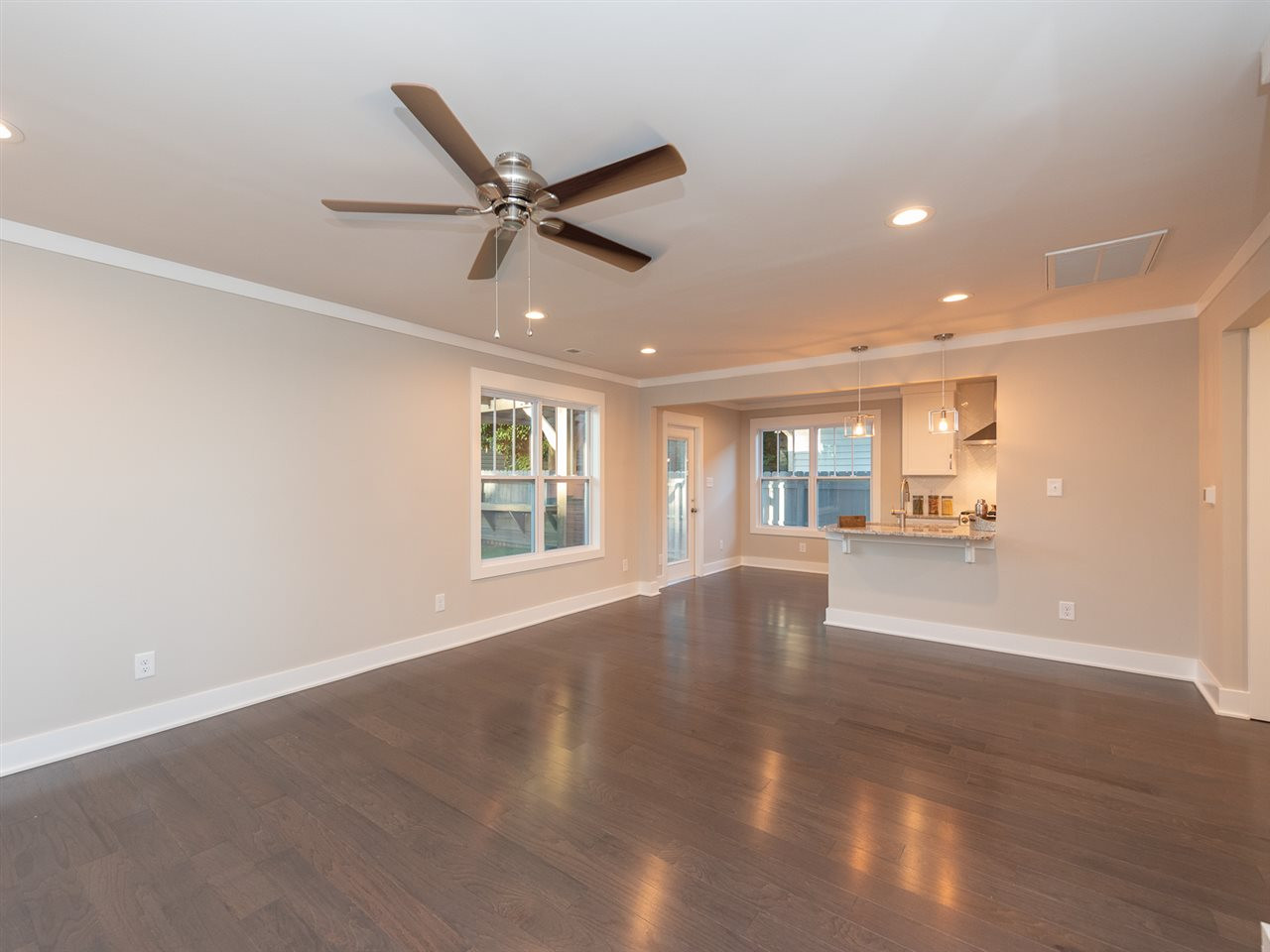 201 Bledsoe Avenue Raleigh, NC 27601 - Photo 11 of 24 Photo 11