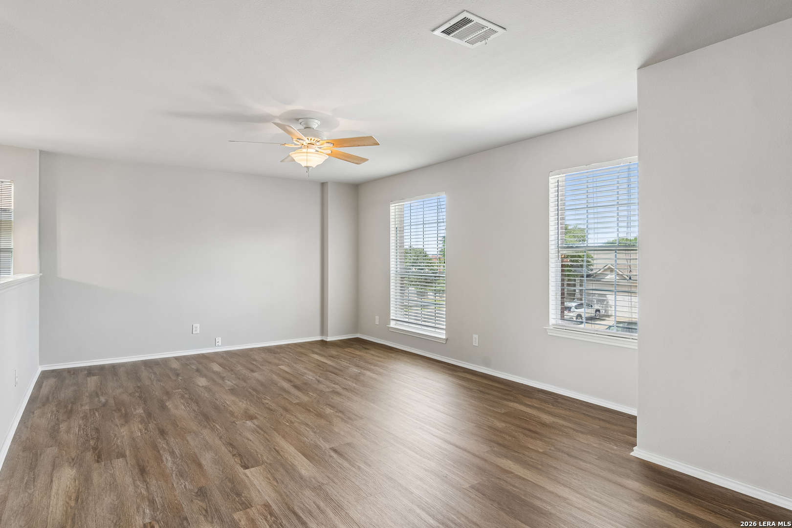514 Rattler Bluff San Antonio, TX 78251 - Photo 18 of 33