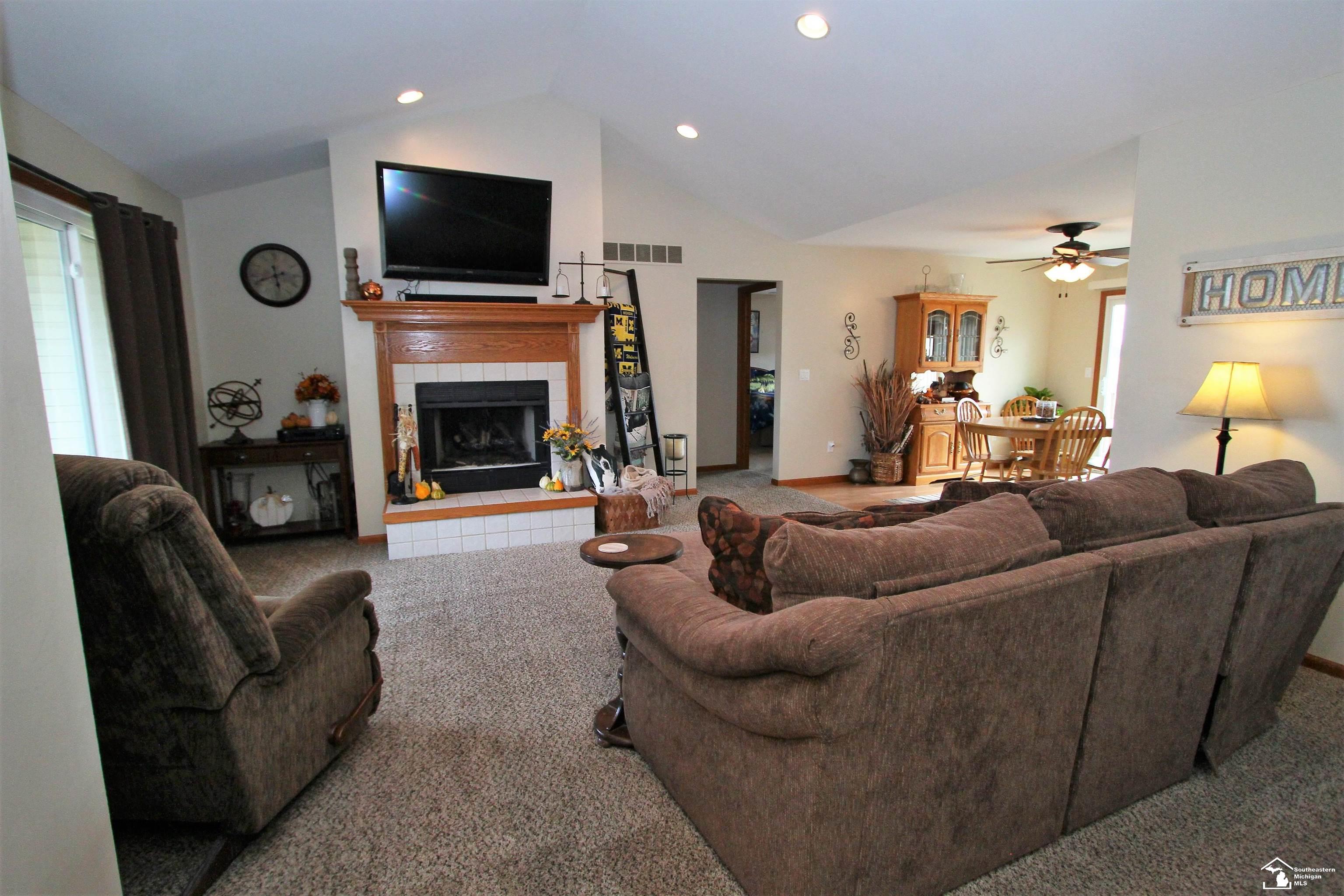 5917 Stadler Road Monroe, MI 48162 - Photo 4 of 53