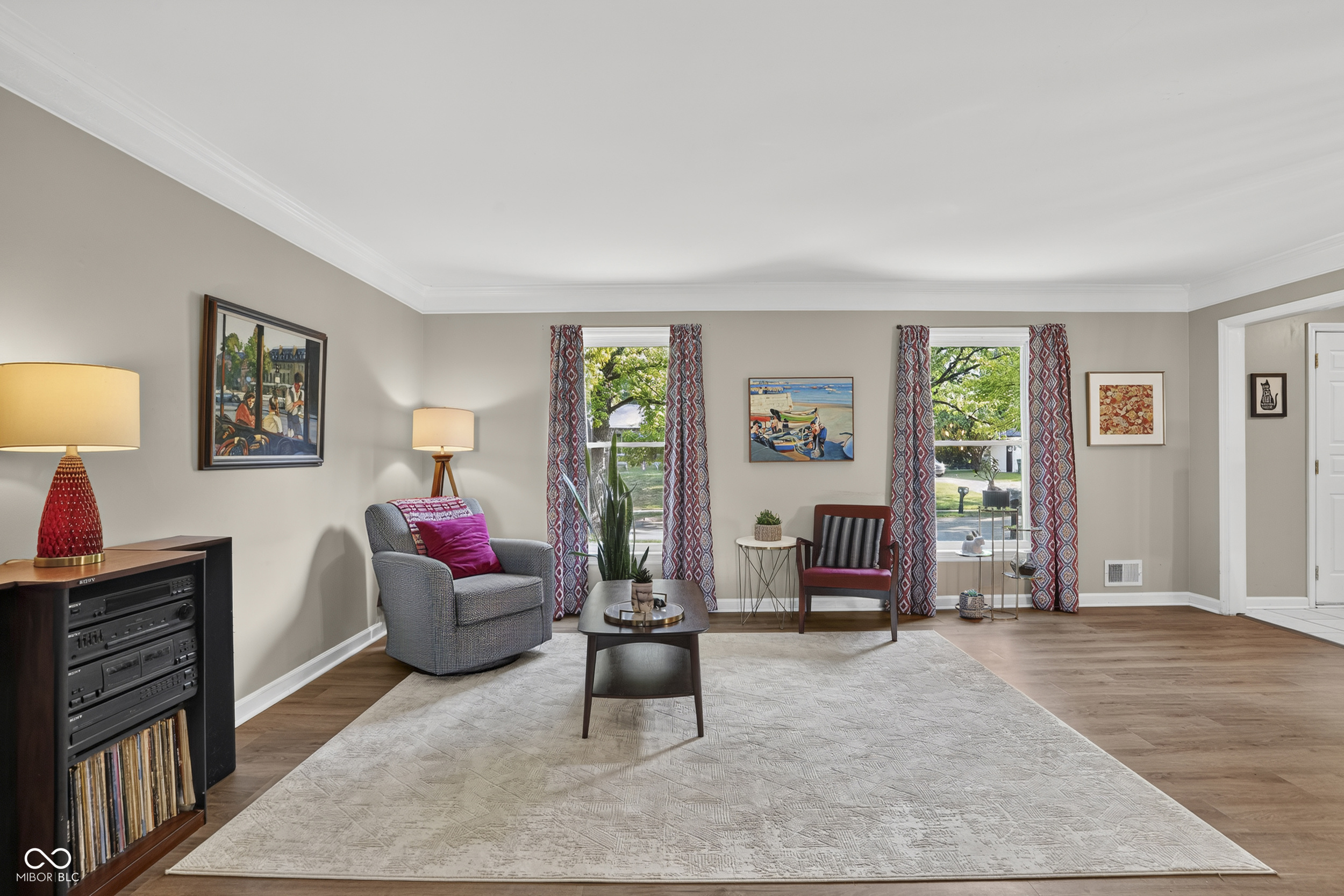 1705 Sturbridge Road Indianapolis, IN 46260 - Photo 6 of 29 Gallery Image 6