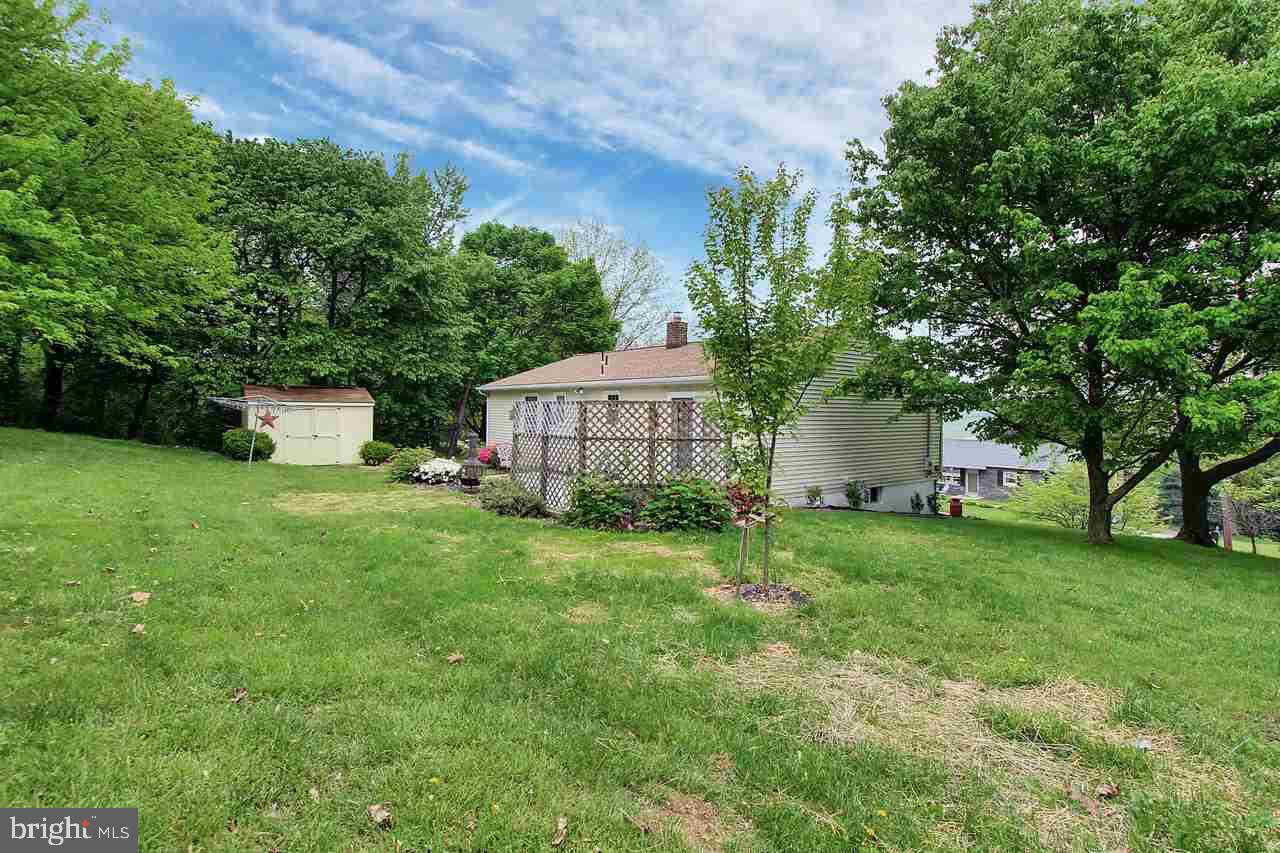 110 Old Orchard Road York, PA 17403 - Photo 22 of 26 Gallery Image 22