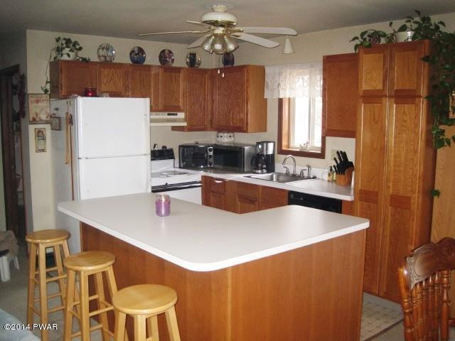 1009 Ridge Drive Gouldsboro, PA 18424 - Photo 12 of 37