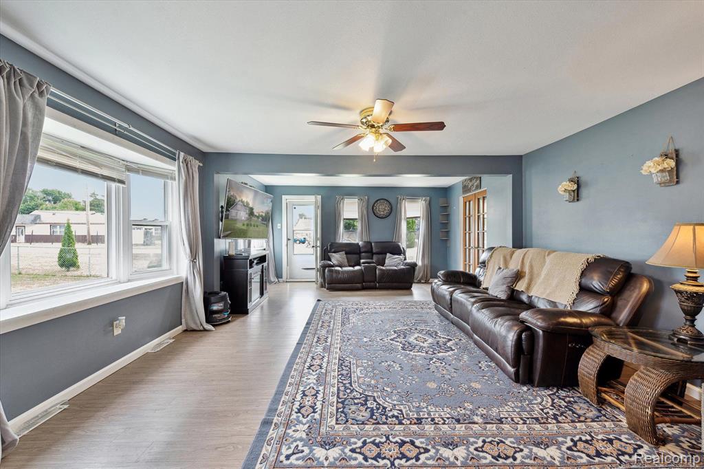 4357 Dewey Road Newport, MI 48166 - Photo 12 of 41 Gallery Image 12