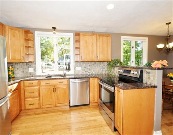 560 Heald Road Carlisle, MA 01741 - Photo 4 of 20