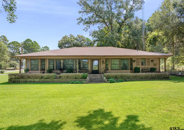 $750,000 | 12966 Farm To Market Road 2661, Flint, TX 75762