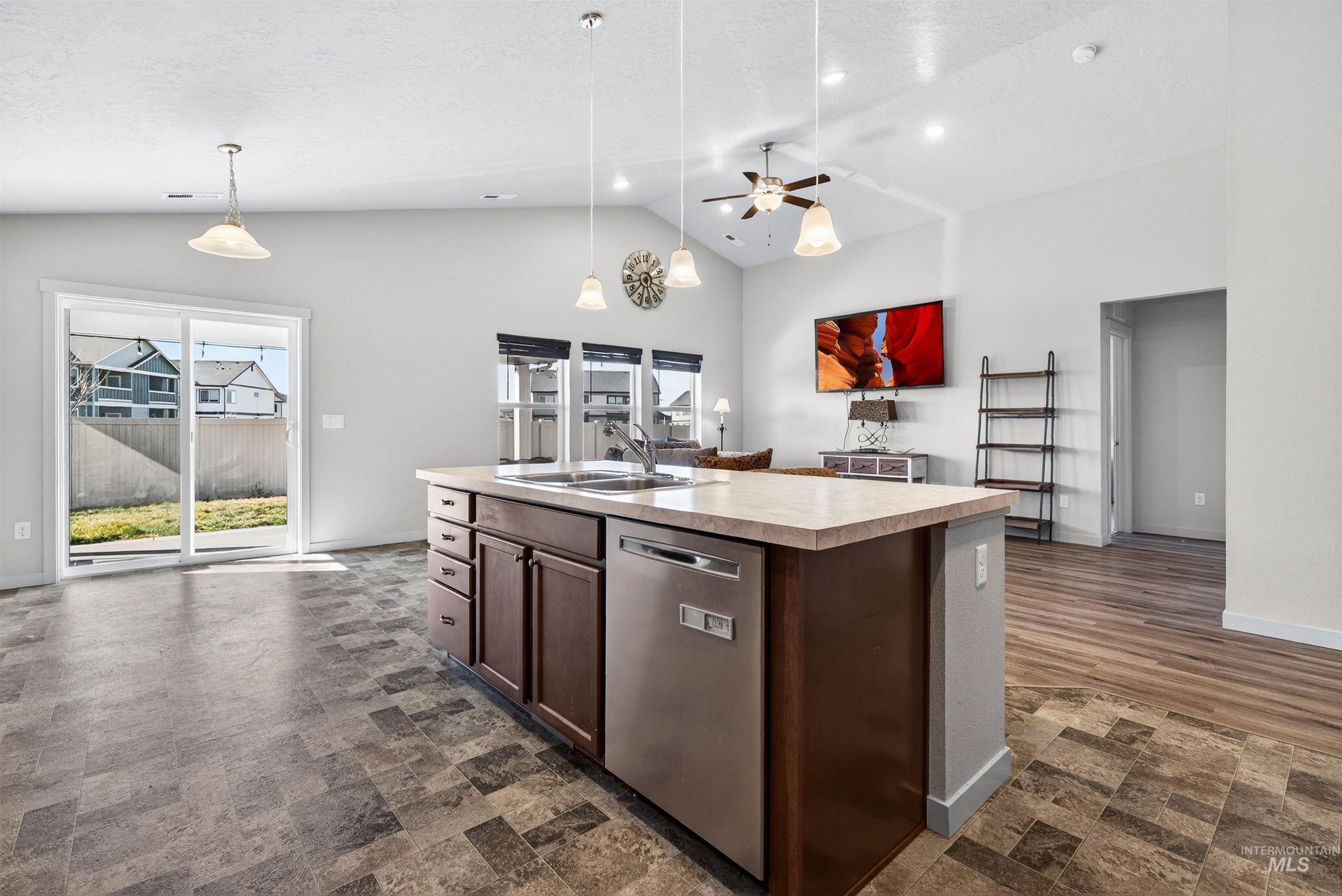 19397 Red Eagle Way Caldwell, ID 83605 - Photo 11 of 39