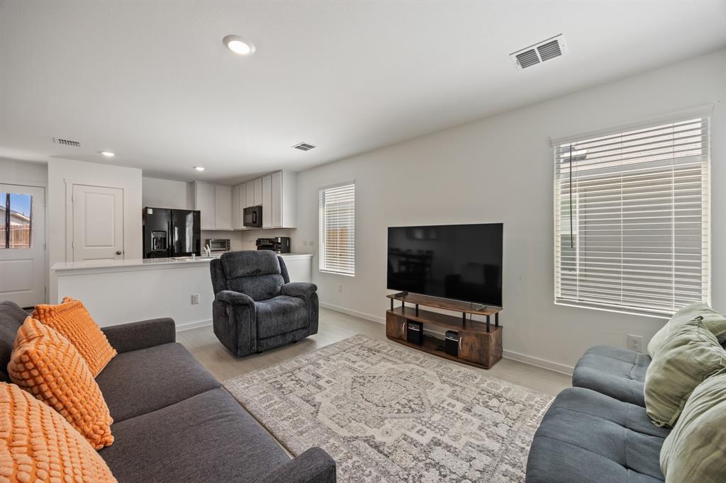 520 Waymaker Way Princeton, TX 75407 - Photo 7 of 27