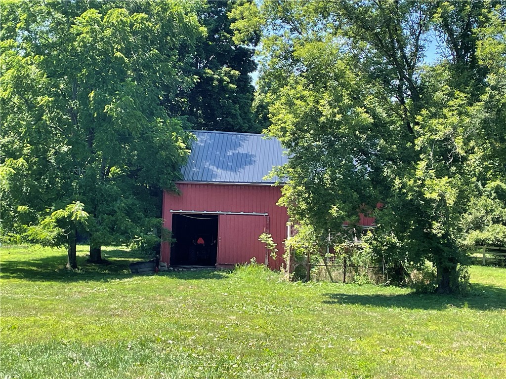42 Bull Saw Mill Road Mendon, NY 14472 - Photo 7 of 22