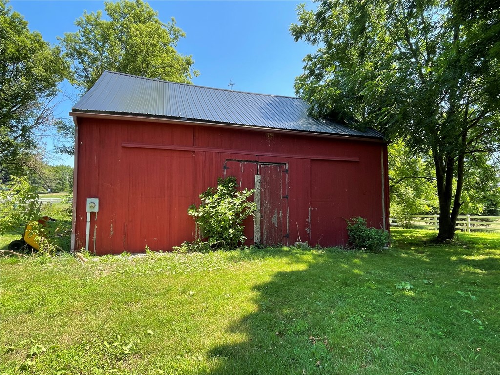 42 Bull Saw Mill Road Mendon, NY 14472 - Photo 9 of 22