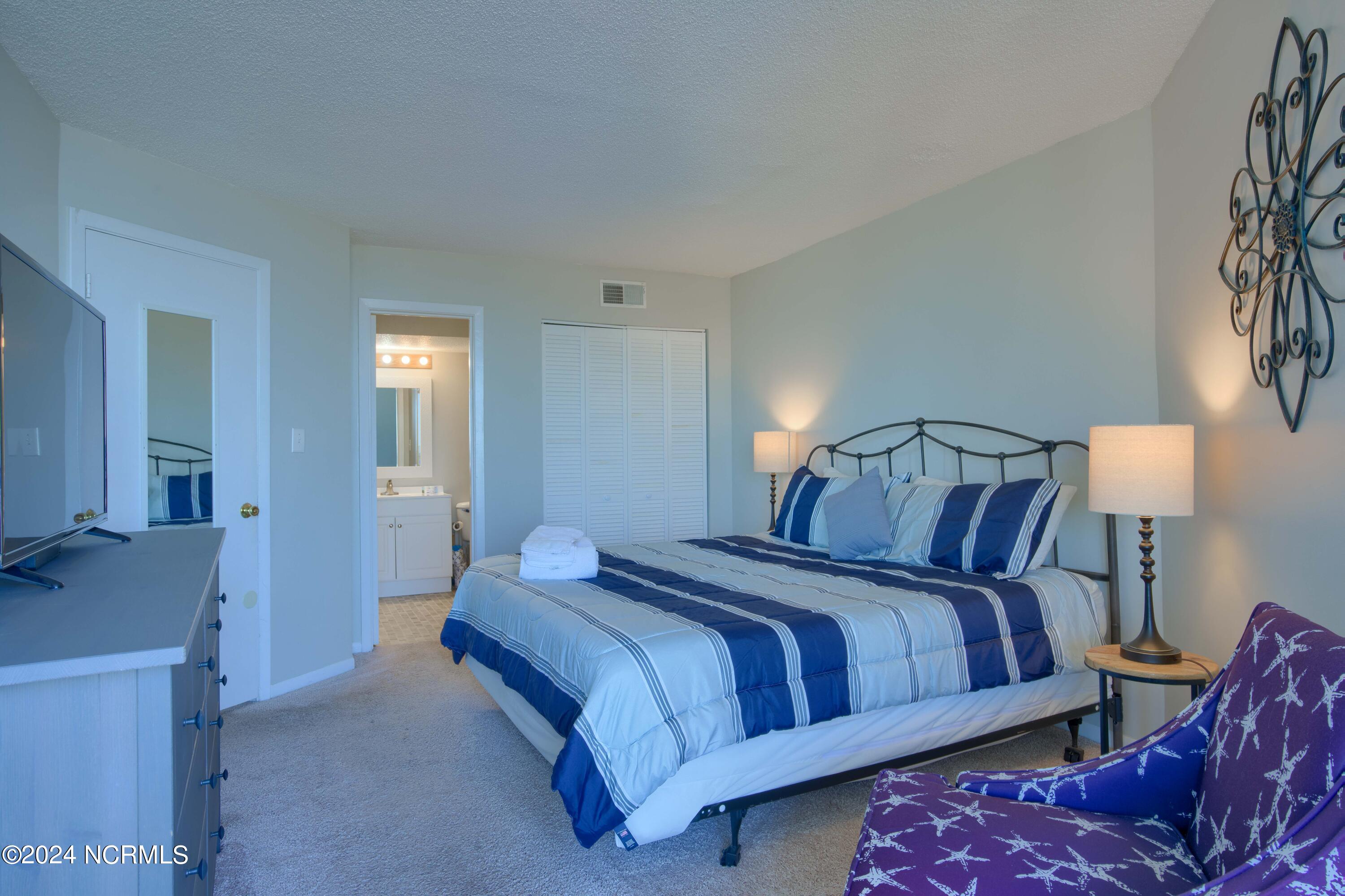 2000 New River Inlet Road, Unit 1305 North Topsail Beach, NC 28460 - Photo 10 of 21 1305 St Regis - Interiors_6