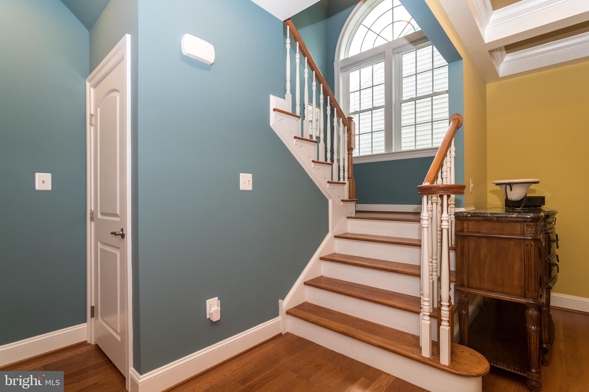 3997 Salome Road Doylestown, PA 18902 - Photo 28 of 46 Staircase