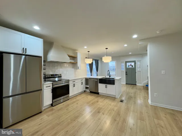 $2,500 | 3401 Glenmore Avenue, Baltimore, MD 21214