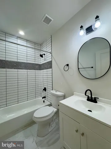 $2,500 | 3401 Glenmore Avenue, Baltimore, MD 21214