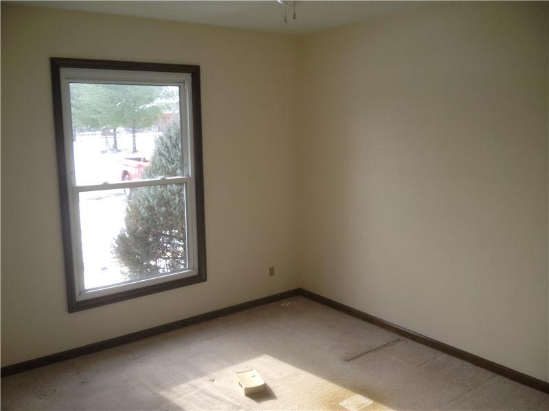 5008 Glenmore Road Anderson, IN 46012 - Photo 12 of 13 Gallery Image 12