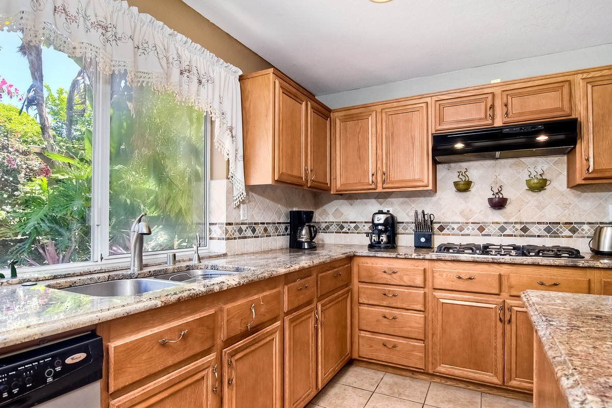 4349 Forest Ranch Way Oceanside, CA 92057 - Photo 9 of 25