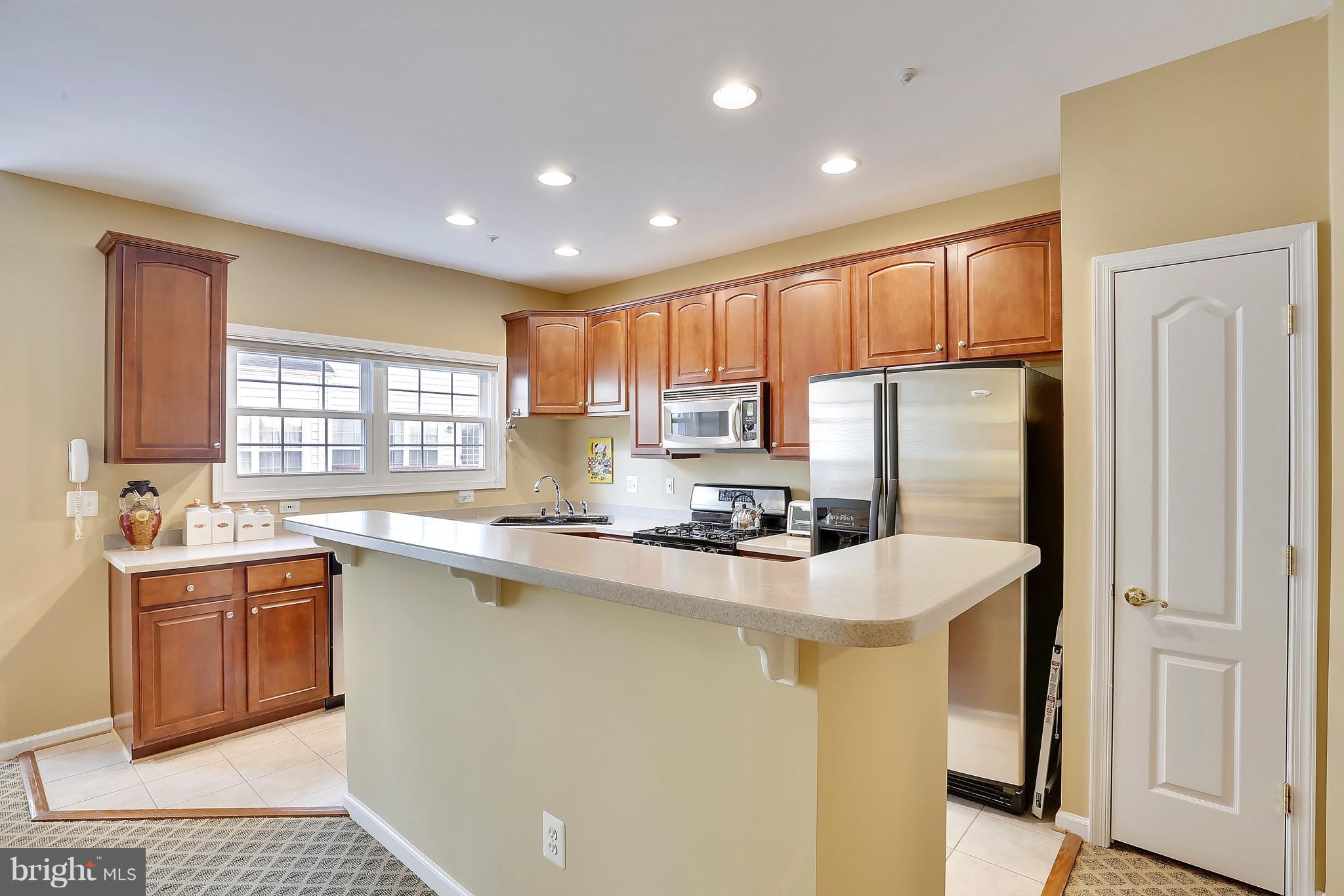 10222 Rutland Round Road, Unit 29 Columbia, MD 21044 - Photo 11 of 28 Kitchen