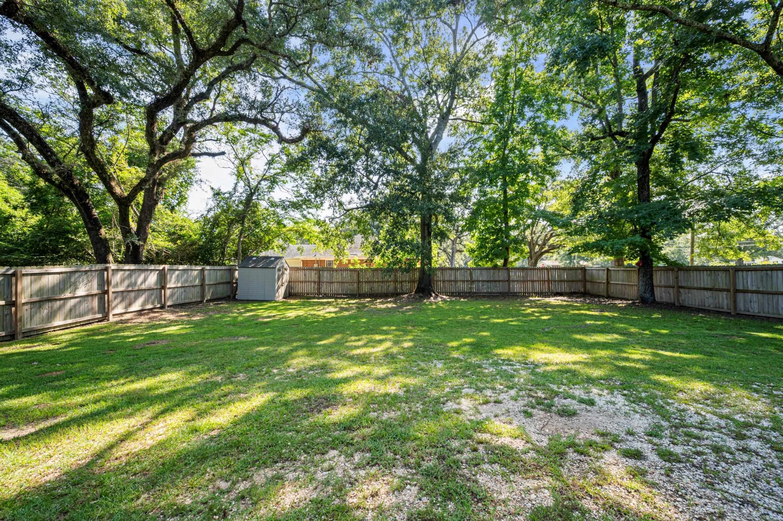 400 Collier Avenue Bay Minette, AL 36507 - Photo 17 of 17 Yard