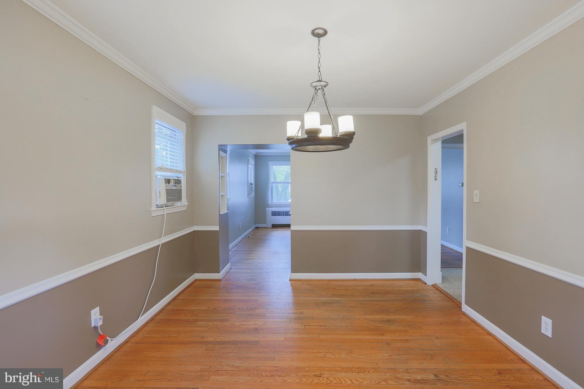 3743 Clarinth Road Baltimore, MD 21215 - Photo 5 of 16 dining room