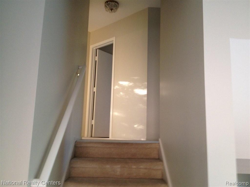 492 North Willard Road Canton, MI 48187 - Photo 6 of 15 IMG_2743.JPG
