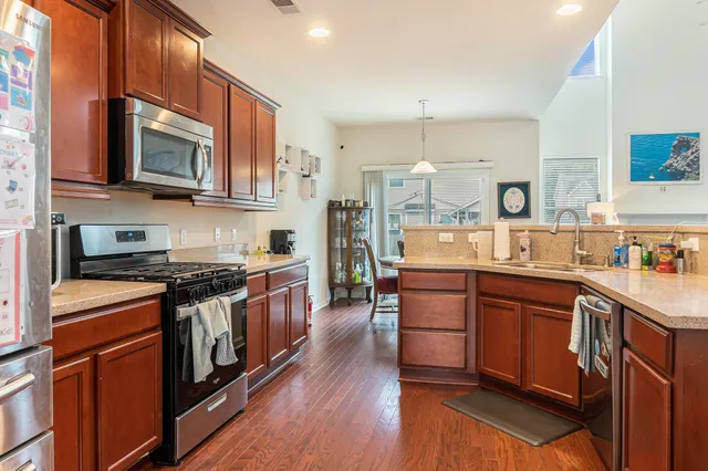 $384,999 | 424 Gianna Lane, Goose Creek, SC 29445