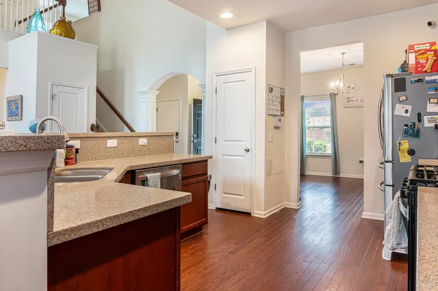 $384,999 | 424 Gianna Lane, Goose Creek, SC 29445