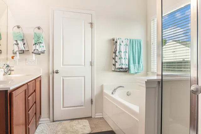 $384,999 | 424 Gianna Lane, Goose Creek, SC 29445