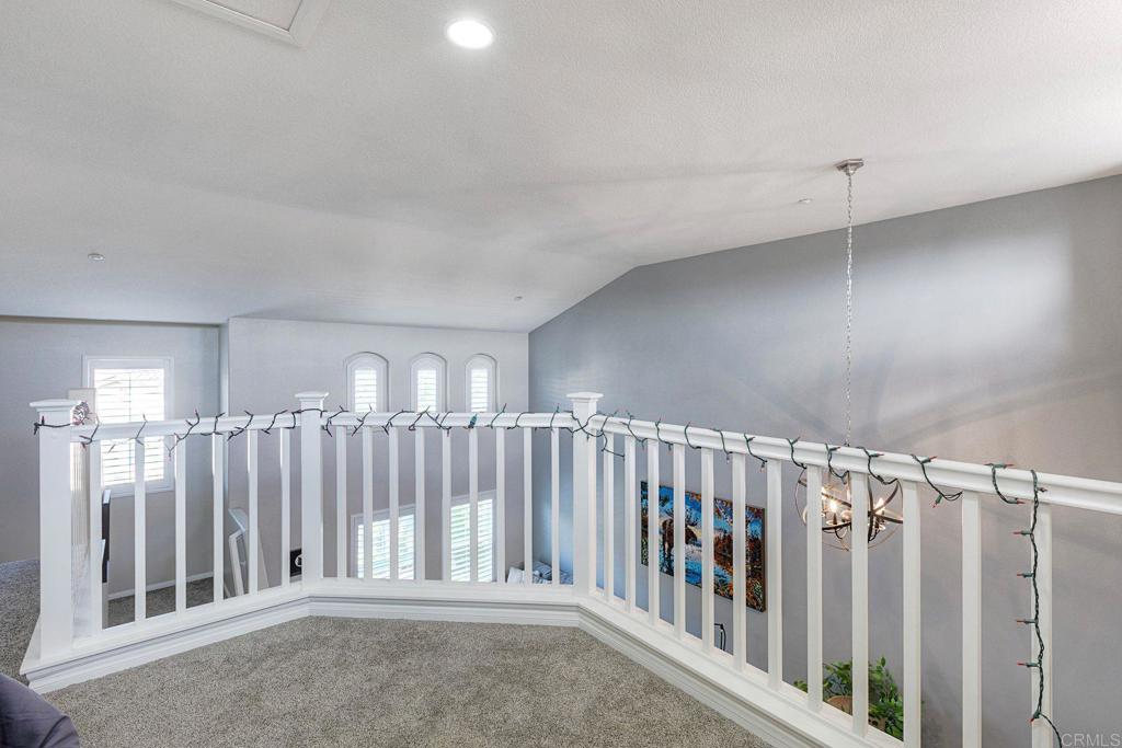 40238 Rosewell Court Temecula, CA 92591 - Photo 25 of 38 a view of a hallway