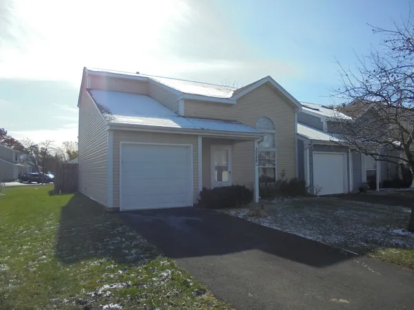 $1,895 | 3335 Southport Drive, Island Lake, IL 60042